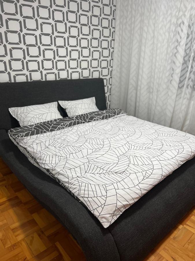 Mona Apartment Taxi#Airport #Parking#Bucharest#Therme 오토페니 외부 사진